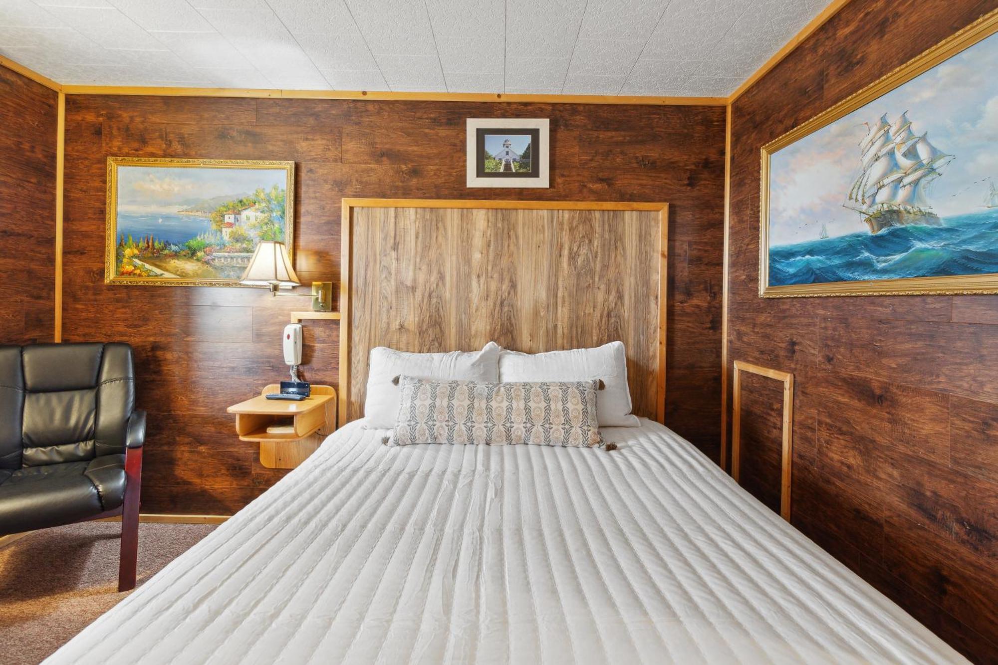 Vindel Motel - Mackinaw City Buitenkant foto