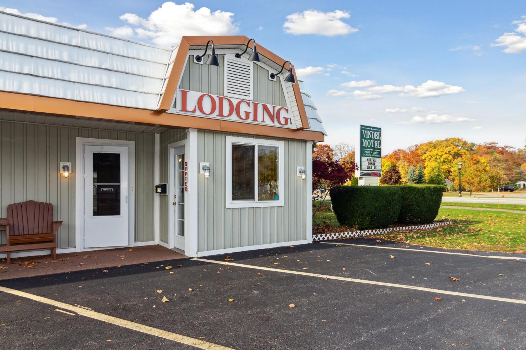 Vindel Motel - Mackinaw City Buitenkant foto