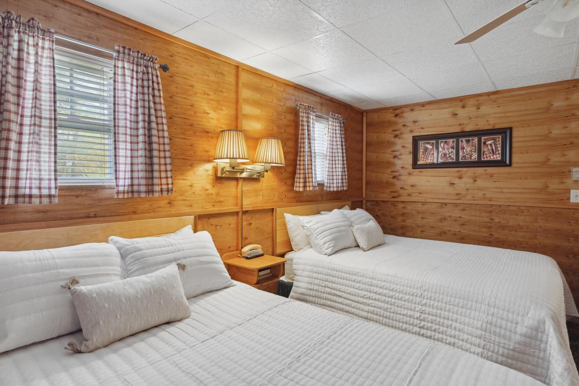 Vindel Motel - Mackinaw City Buitenkant foto