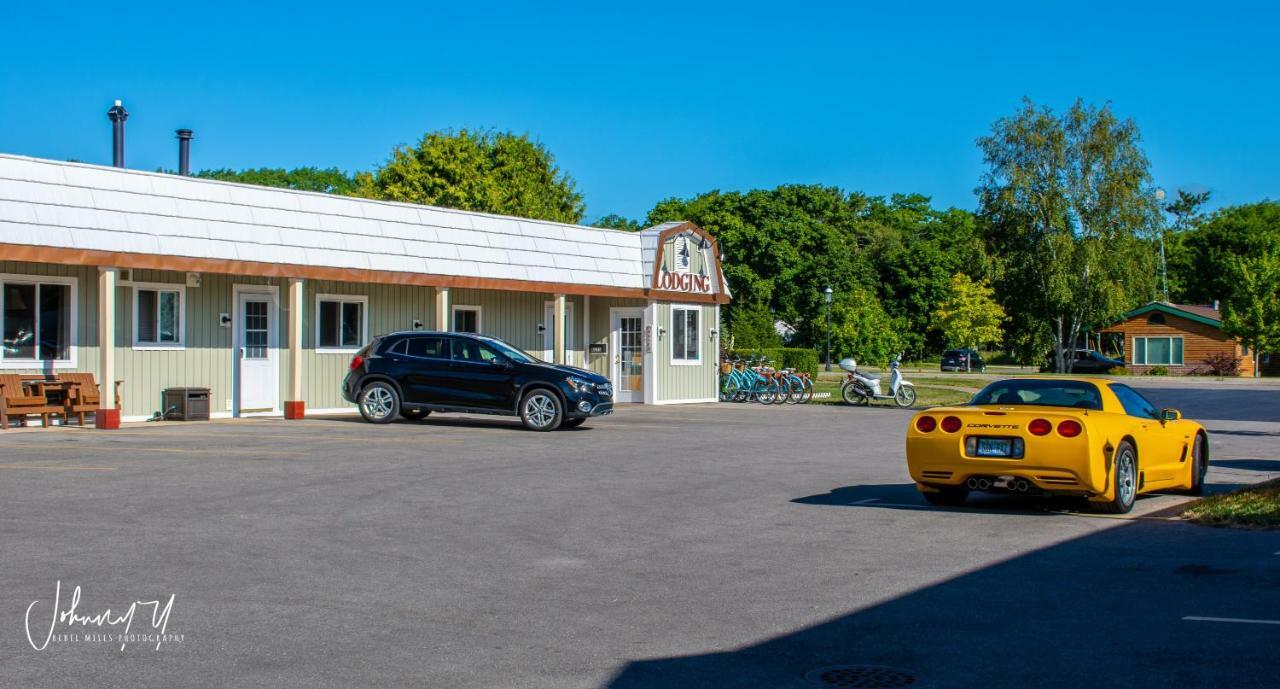 Vindel Motel - Mackinaw City Buitenkant foto